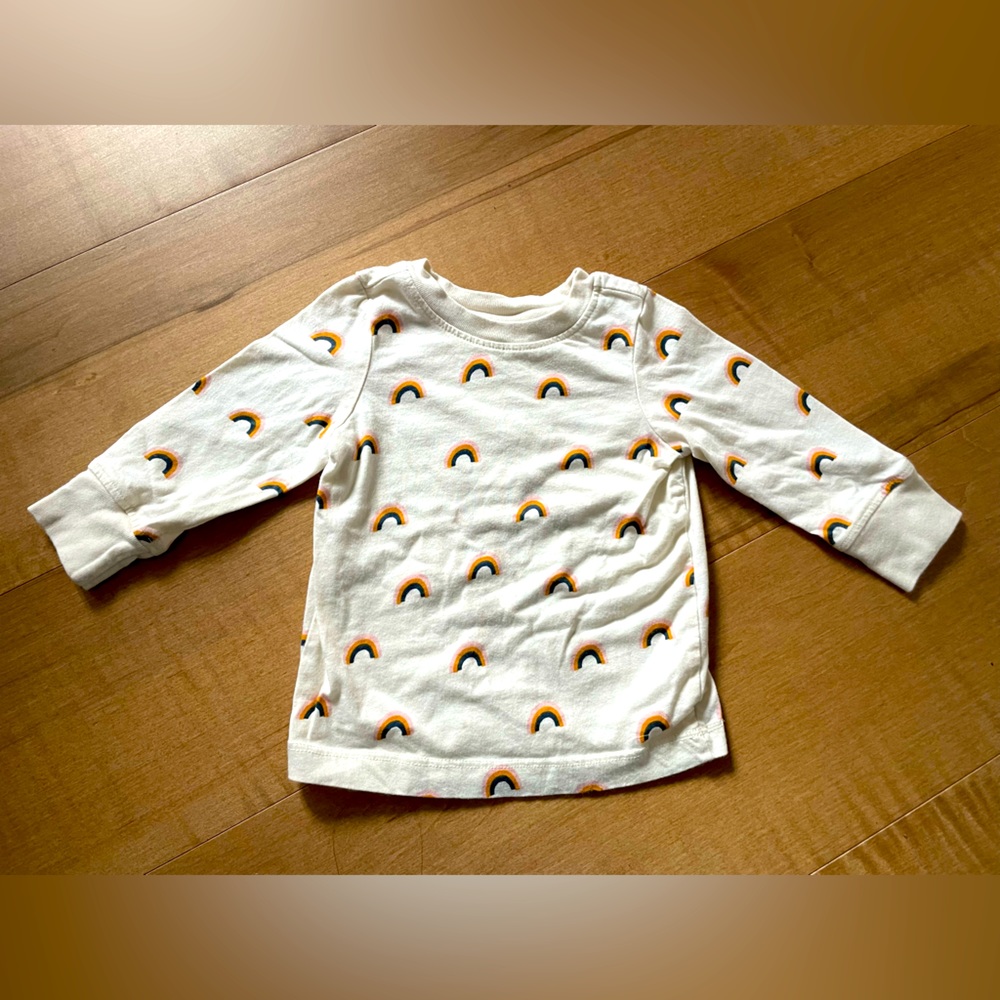 Hanna Andersson rainbow print top, toddler 18-24mos